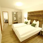 Deutscher Kaiser 4*
