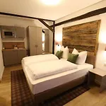 Deutscher Kaiser 4*
