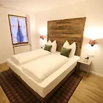 Deutscher Kaiser 4*