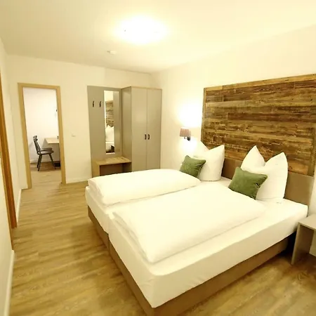 Deutscher Kaiser 4*