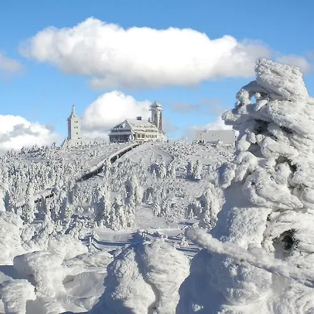 Deutscher Kaiser Апартаменты