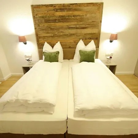 Deutscher Kaiser Apartment 4*